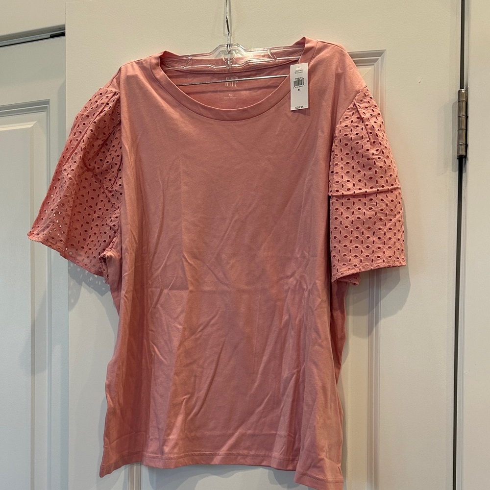 NWT GAP Women's Top with Pink Eyelet Sleeves